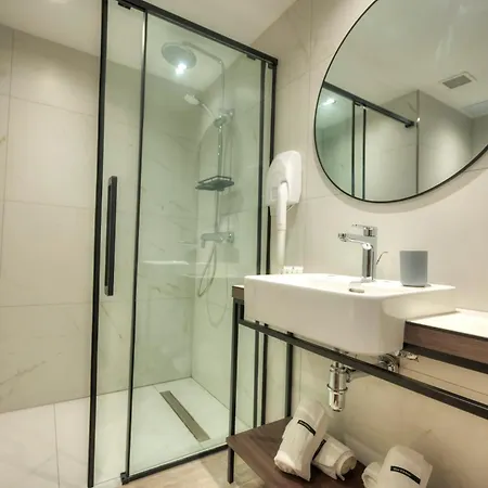 Hotel Aste 3*