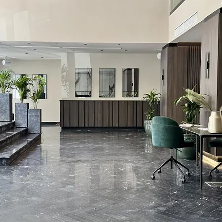 Aste Hotel Saint Julian's