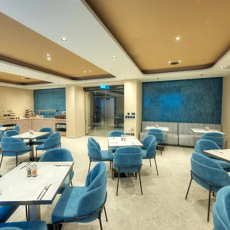 Aste Hotel Saint Julian's