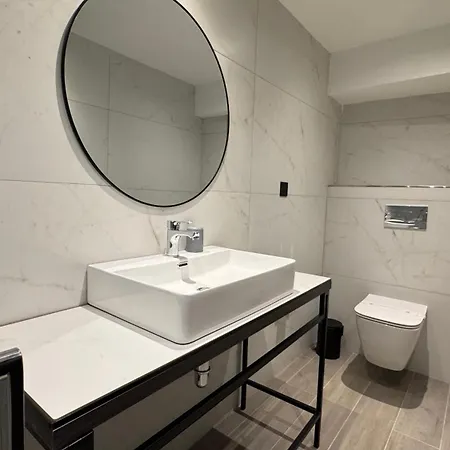 Aste Hotel