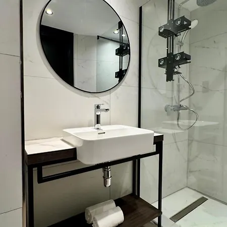 Aste Hotel
