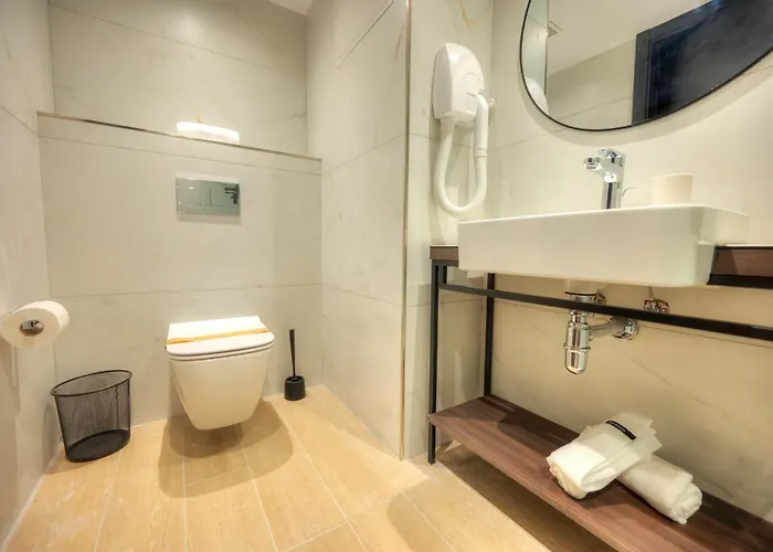 Aste Hotel St. Julian's